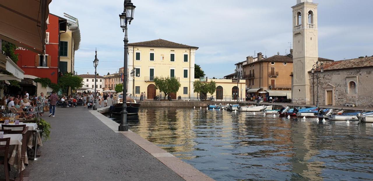 Verde & Lago Appartamento Vicino Al Lago Di Garda カルチナート エクステリア 写真